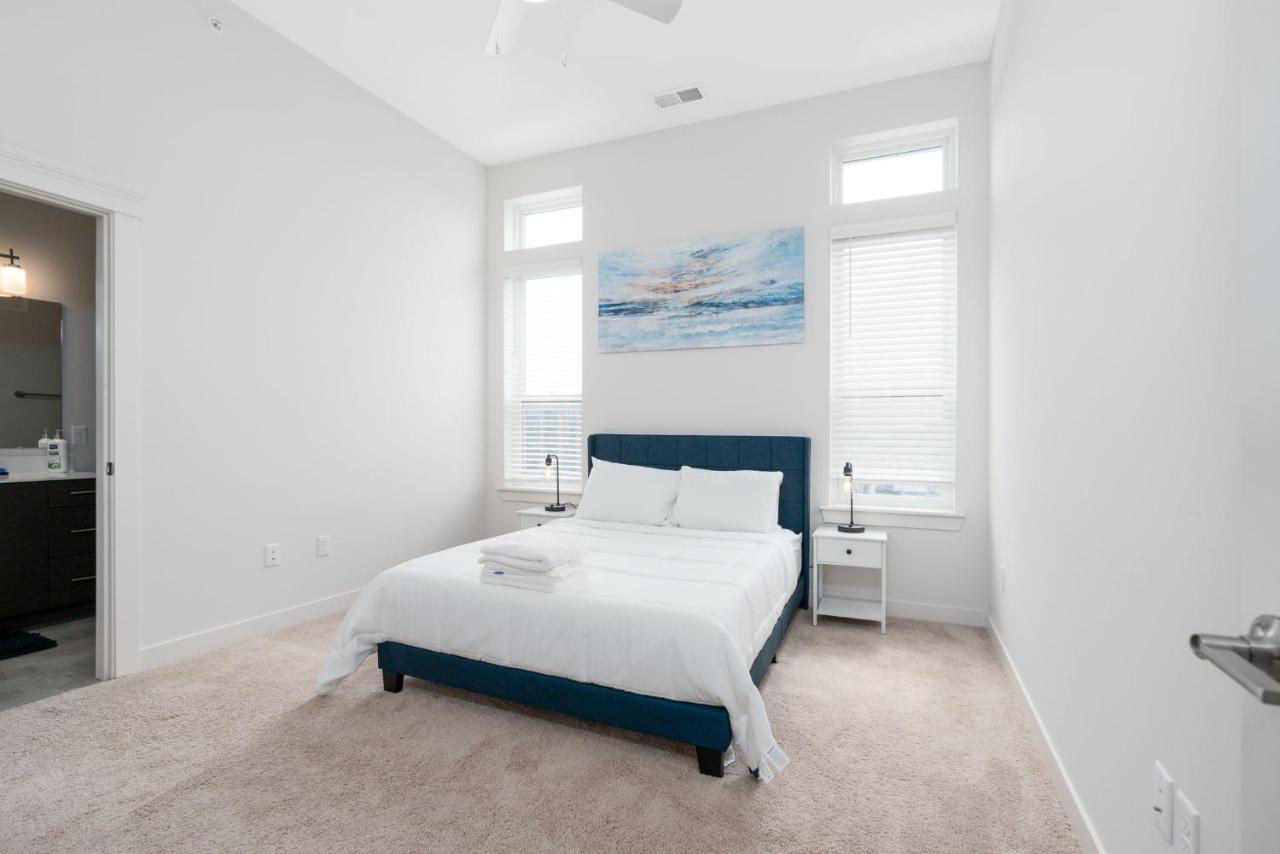 Spacious 2br Broadripple Village Indianapolis